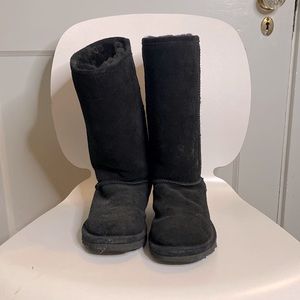 Bearpaw Shearling Sheepskin Boot